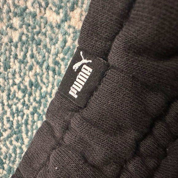 puma sweat joggers in black - elastic cuff & internal drawstrings - Picture 3 of 4